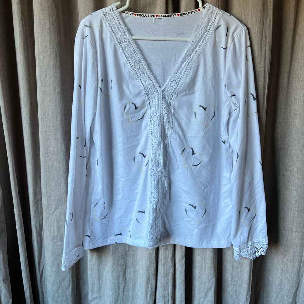 V neck too long sleeve